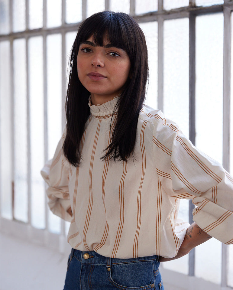 Soline Ruffle Neck blouse Full Sun Stripe Ecru