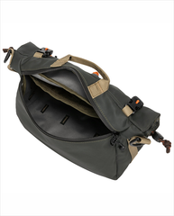 NIDDER ROLL TOP CROSSBODY BAG 6L - Dark Green