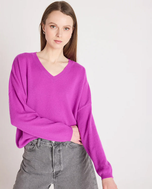 Alicia Cashmere V Neck - Purple Neon