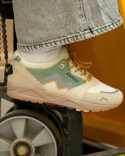 Aria 95 Turtledove / Iceberg Green