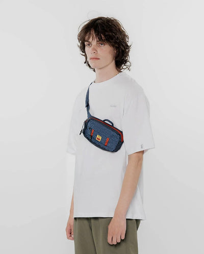 Semer Hiker-Delic Sling Bag - Navy/Red