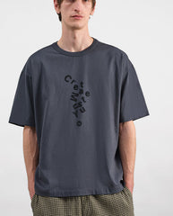 SCRAMBLED PRINT T SHIRT - GREY