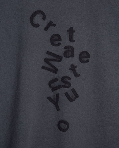 SCRAMBLED PRINT T SHIRT - GREY