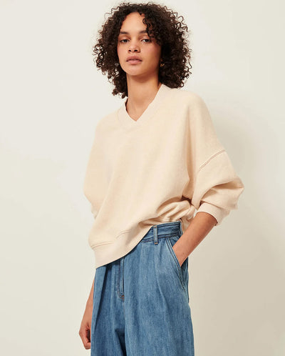 Vechill V-Neck Sweatshirt - Oat Milk